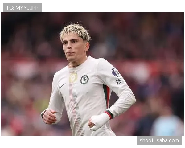 加纳乔的情绪波动如何影响比赛表现