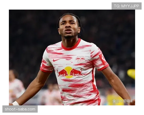 恩昆库在法国队的轮换竞争与战术角色解析